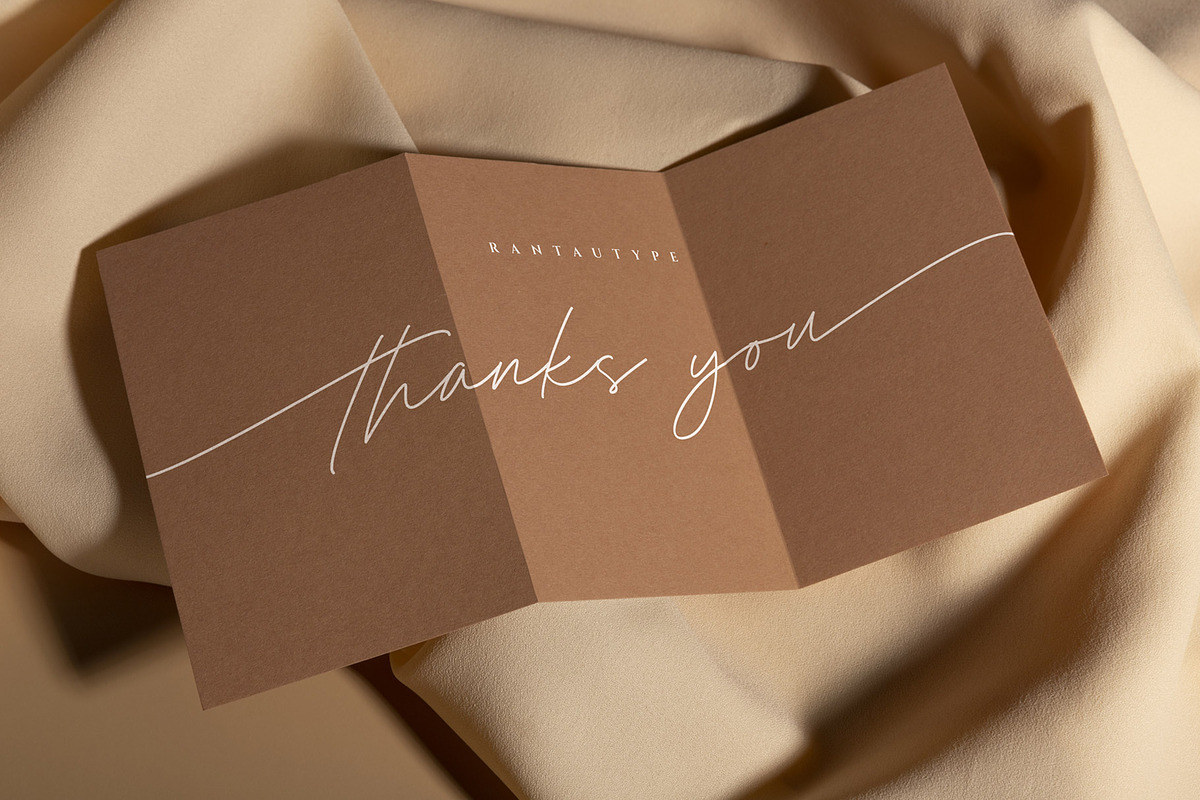 Celestia Pearl Handwritten Font, a Handwritten Font by RantautypeStudio (Photo 13 of 13)