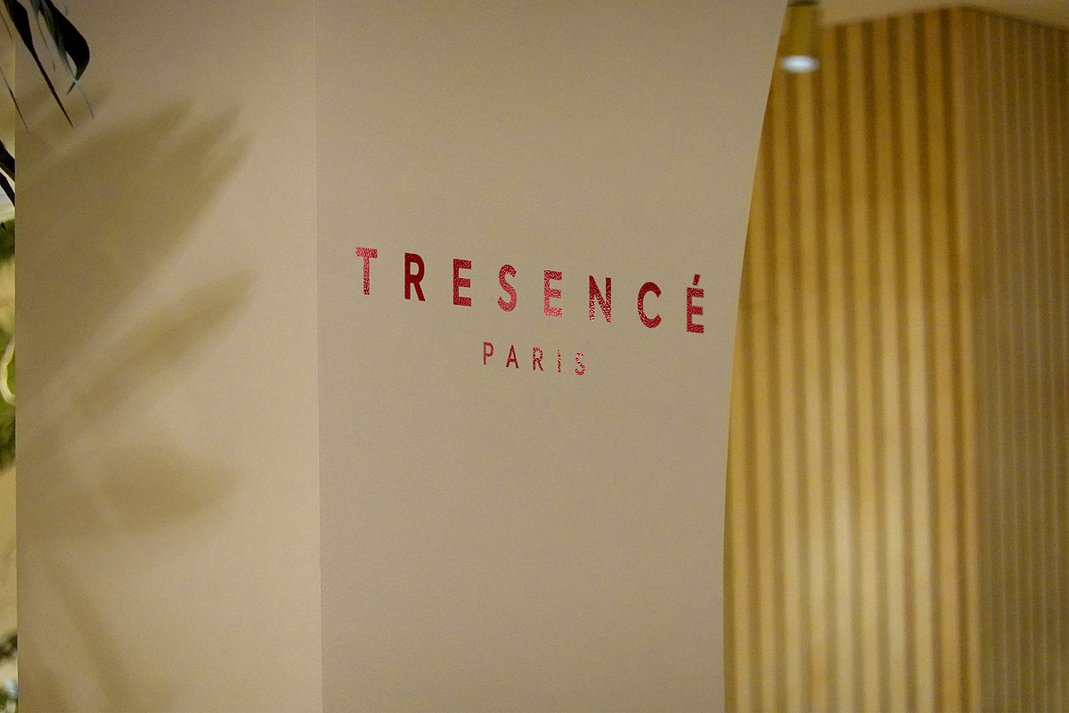 Logo Mockup 3D Luxury Wall, a Product Mockup by Asylab (Photo 4 of 5)