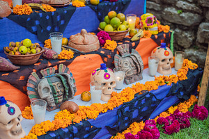 Decorative masks and skulls
