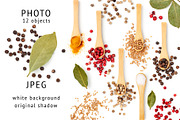 Spice in wooden spoon, an Object Graphic by ifiStudio (Thumbnail 2 of 3)