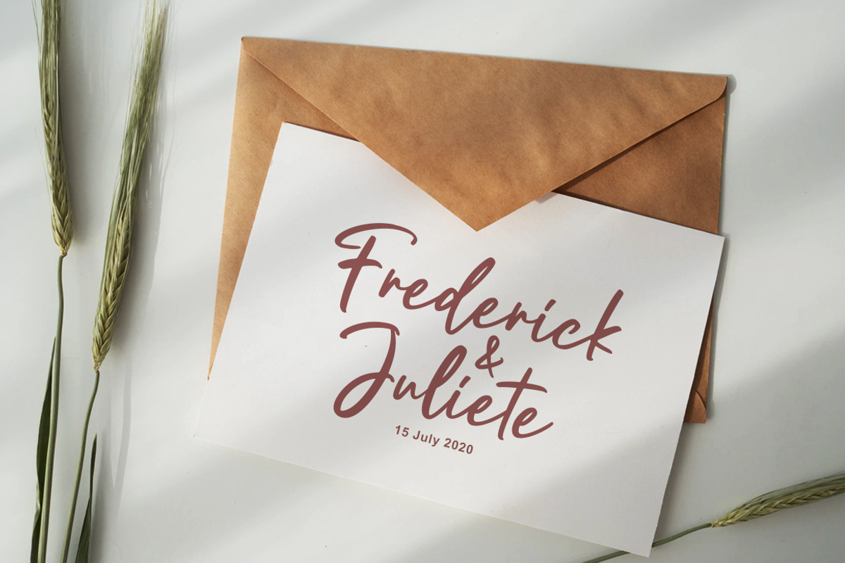 Justtafe - Signature Font preview 3