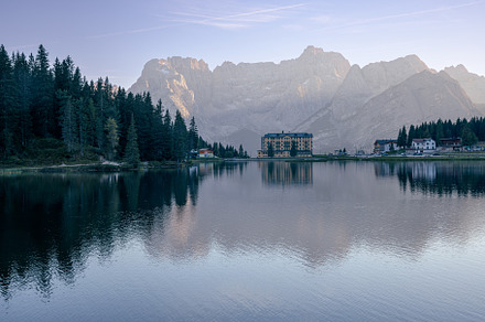 Lago di Misurini as the sun sets