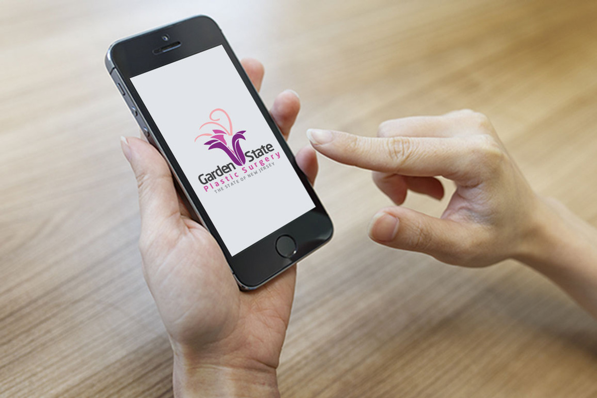 Garden Plastic Surgery, a Branding & Logo Template by legendshop (Photo 3 of 4)