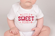 Desire - A Cute Valentine Font, a Font by CraftlabSVG (Thumbnail 7 of 10)