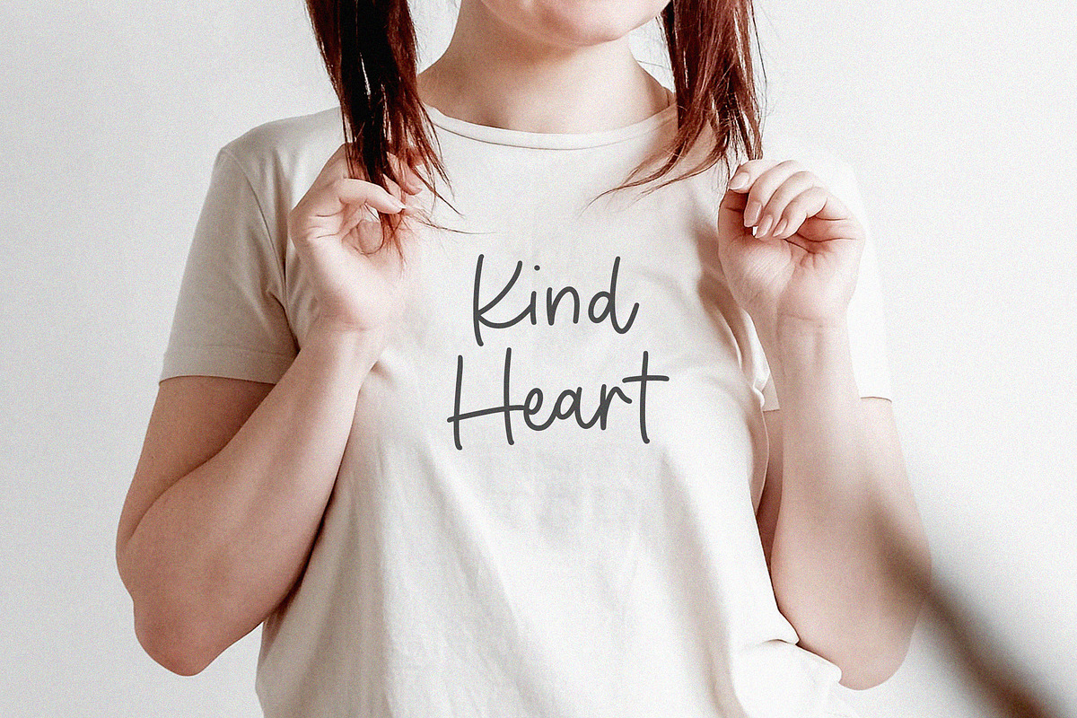 Casual Simone Font, a Script Font by Timurtype (Photo 2 of 7)