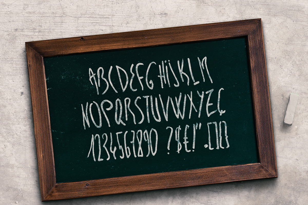 Buffy Script Typeface preview 3