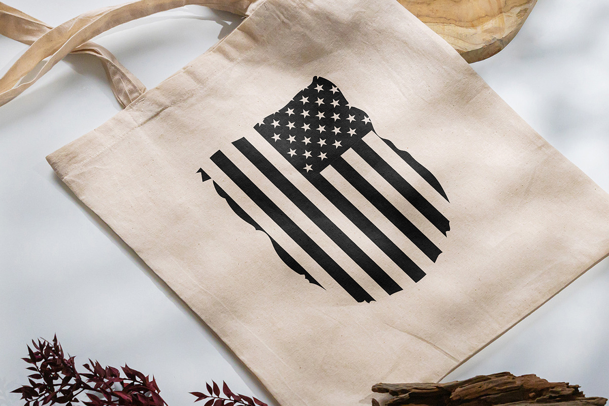 Distressed American Flag SVG Bundle, a Graphic by M9 Design (Photo 7 of 9)