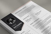 Resume, a Stationery Template by DesignDevisers (Thumbnail 6 of 10)