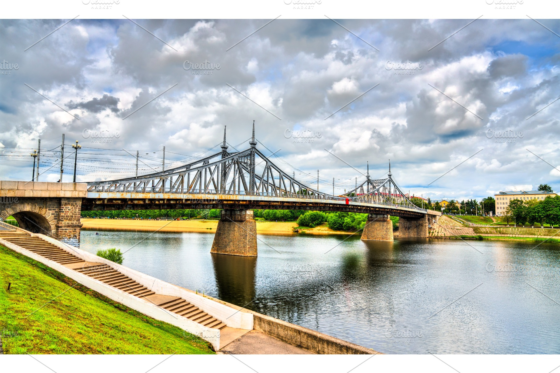 Old Iron Bridge across the Volga, an Architecture Photo by Leonid Andronov
