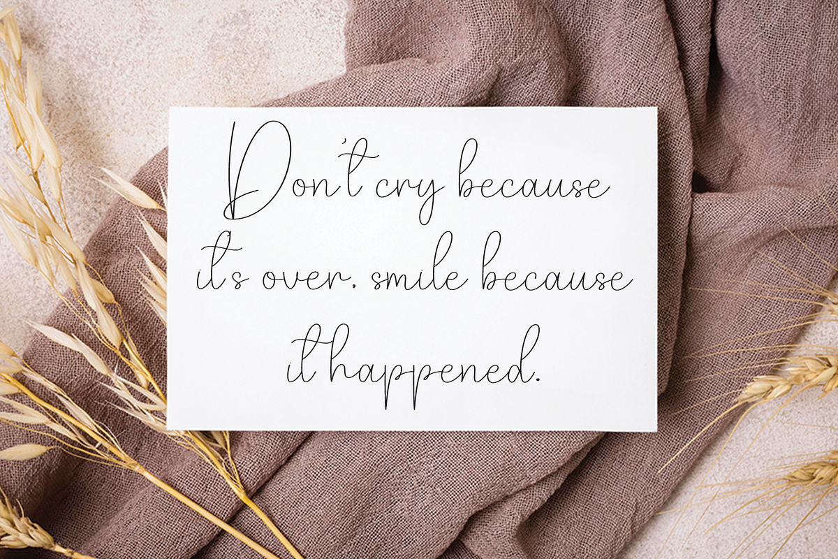 Gloves Signature | Script Font, a Handwritten Font by Scratchones (Photo 4 of 8)