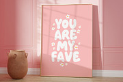 Holiday Journey | Bubble Font, a Handwritten Font by Calamar Studio (Thumbnail 4 of 12)