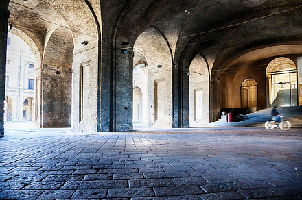 gallery of arcade Piazza della Pilot, an Architecture Photo by ariadna de raadt