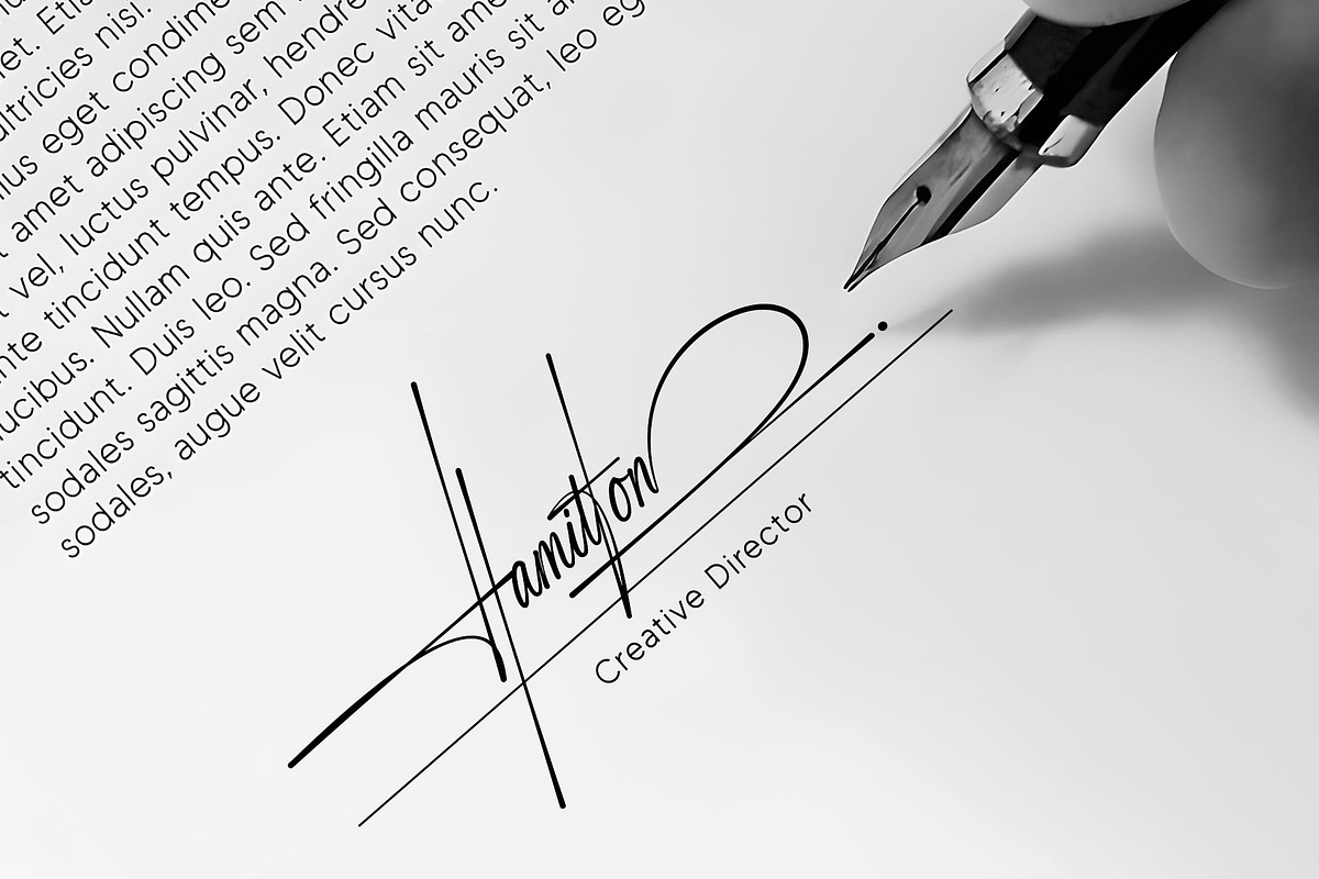 Luxodia Signature, a Script Font by Lemonthe (Photo 9 of 14)