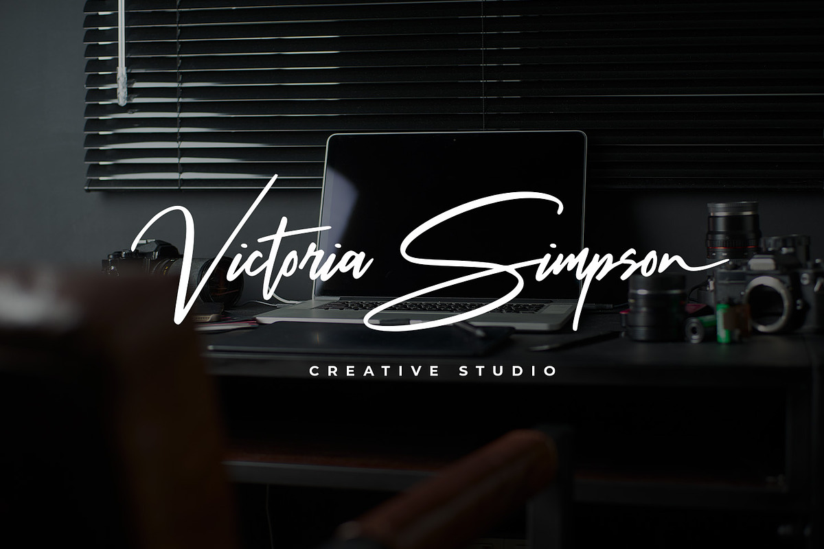 Julia Signature, a Handwritten Font by Abo Daniel Studio (Photo 3 of 10)