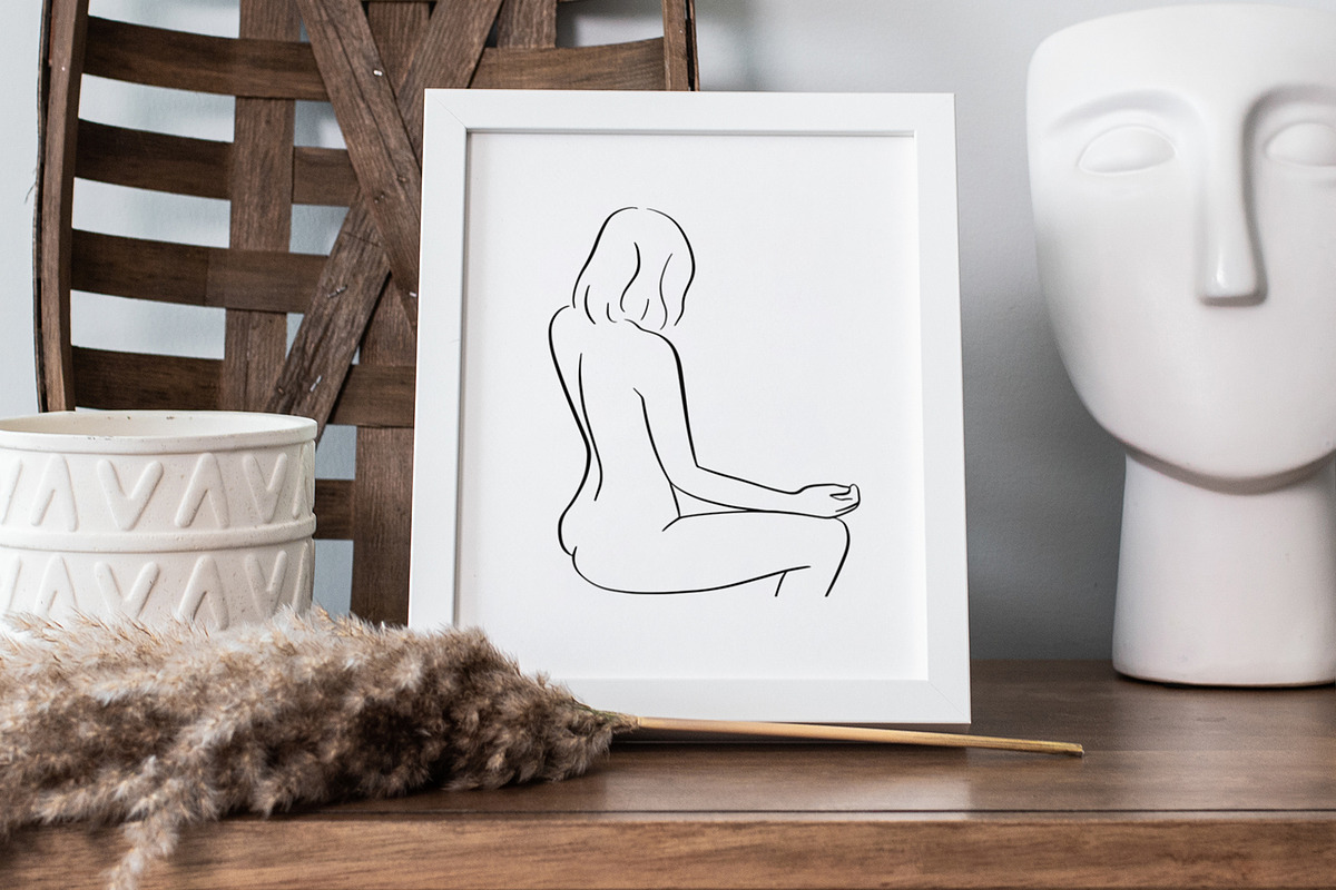 Body & Soul. Female Figure Line Art, a Healthcare Illustration by mejorana (Photo 11 of 12)