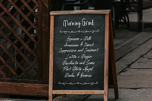 Tasty Breakfast - Handwritten Font