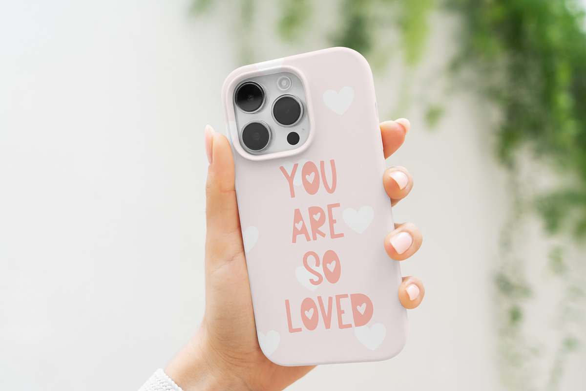 Heartbreaker, Cute Handwritten Font, a Handwritten Font by Designing Digitals (Photo 6 of 9)