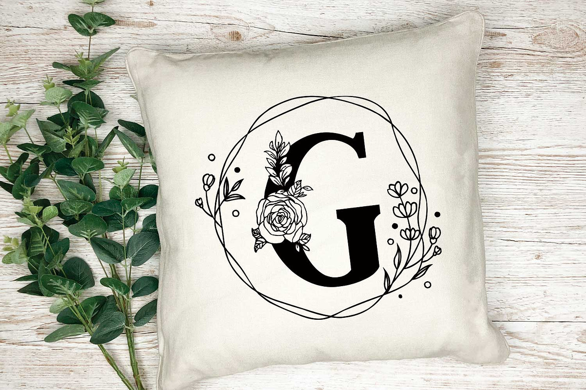 Farmhouse Monogram, a Script Font by Mozatype (Photo 4 of 10)