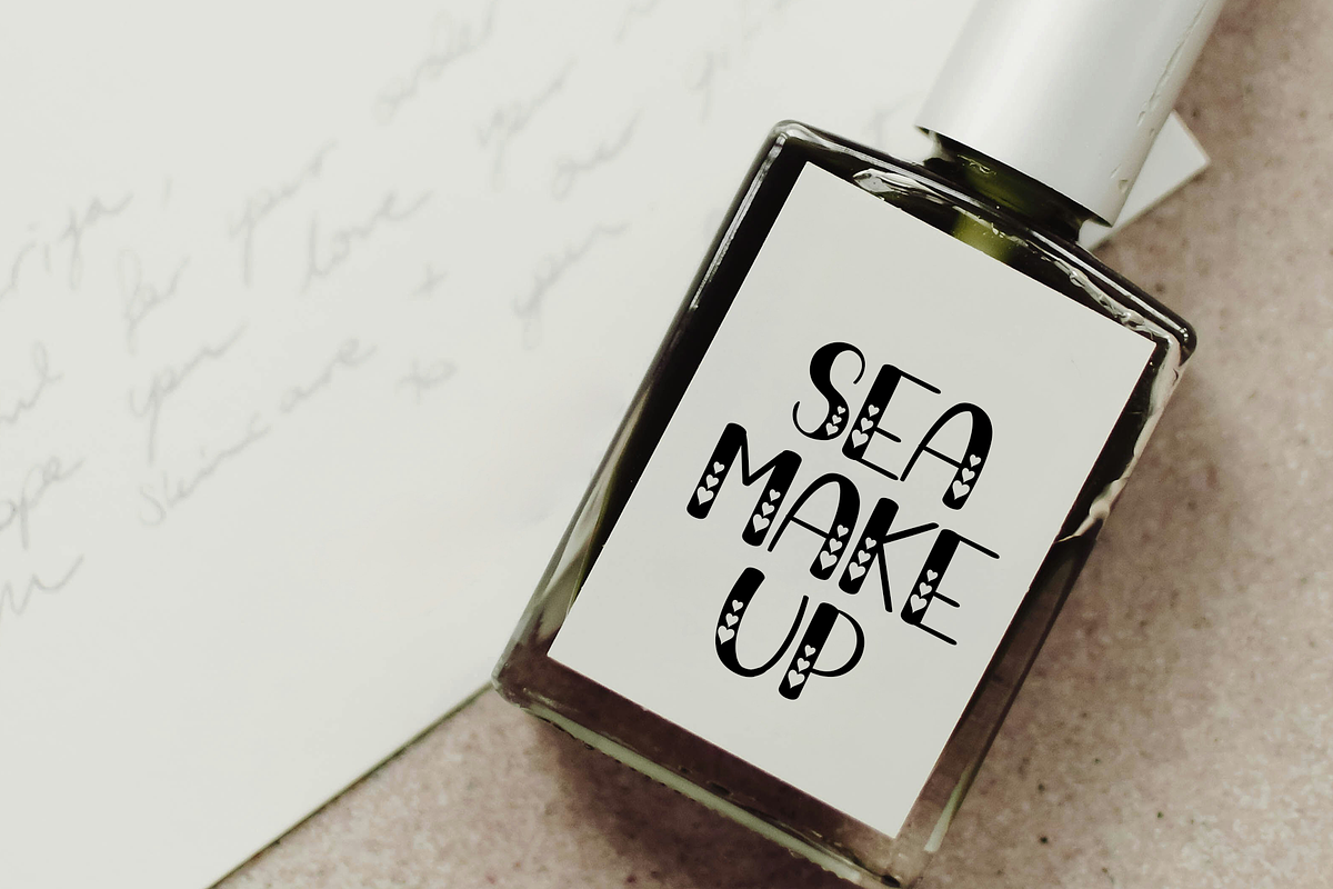 Lovely, a Script Font by InermediaSTUDIO (Photo 3 of 8)