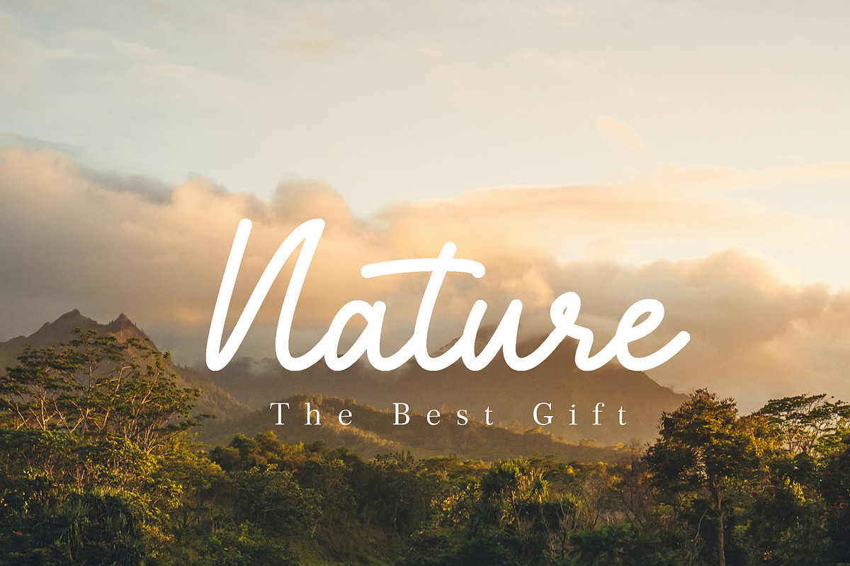 Giftmas - Monoline script font, a Script Font by Fontcastle (Photo 5 of 7)