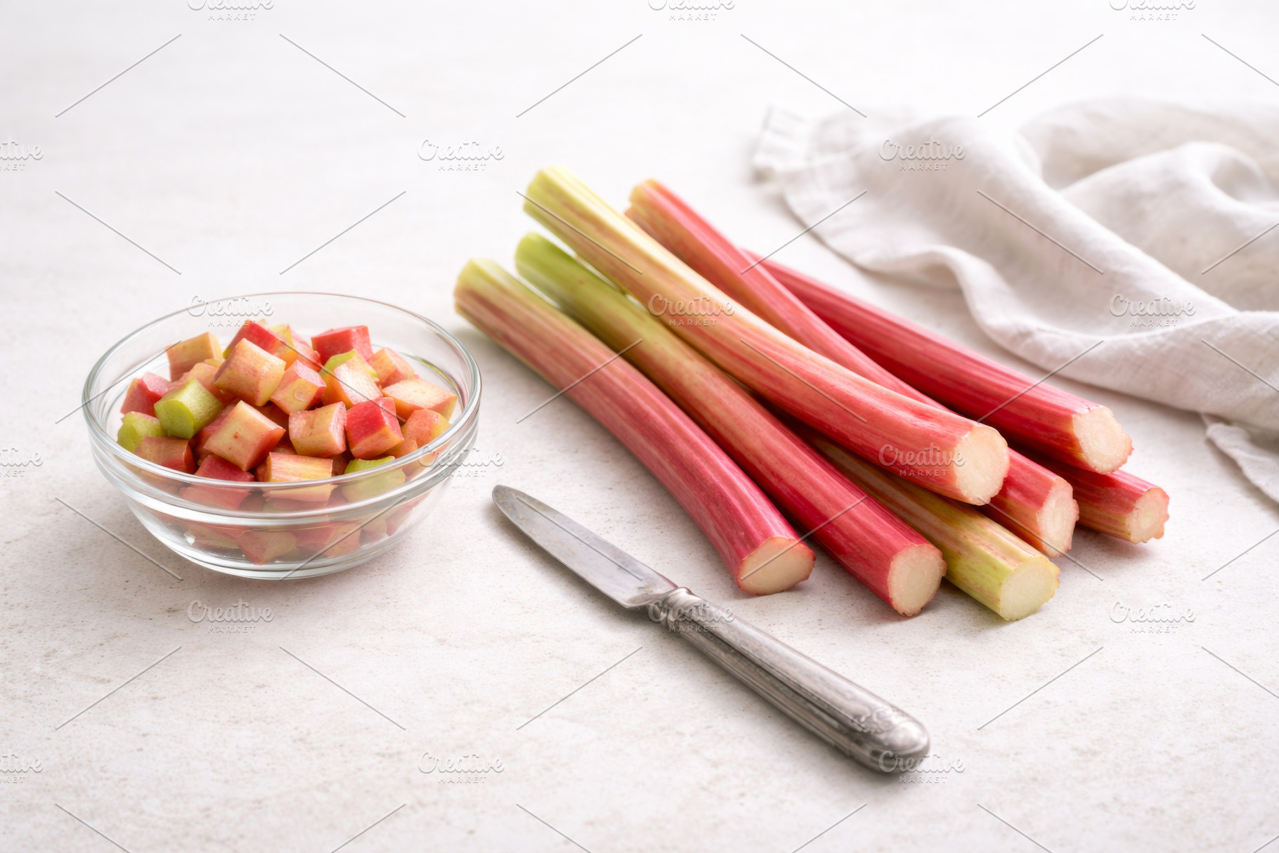 Rhubarb stalks and diced pieces in b, a Photo by Dvoevnore photos