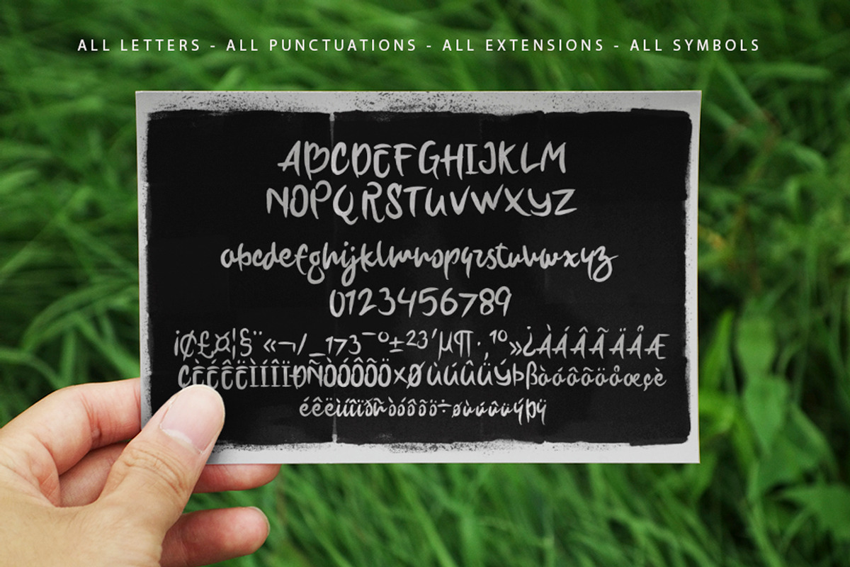 Howie Typeface preview 4