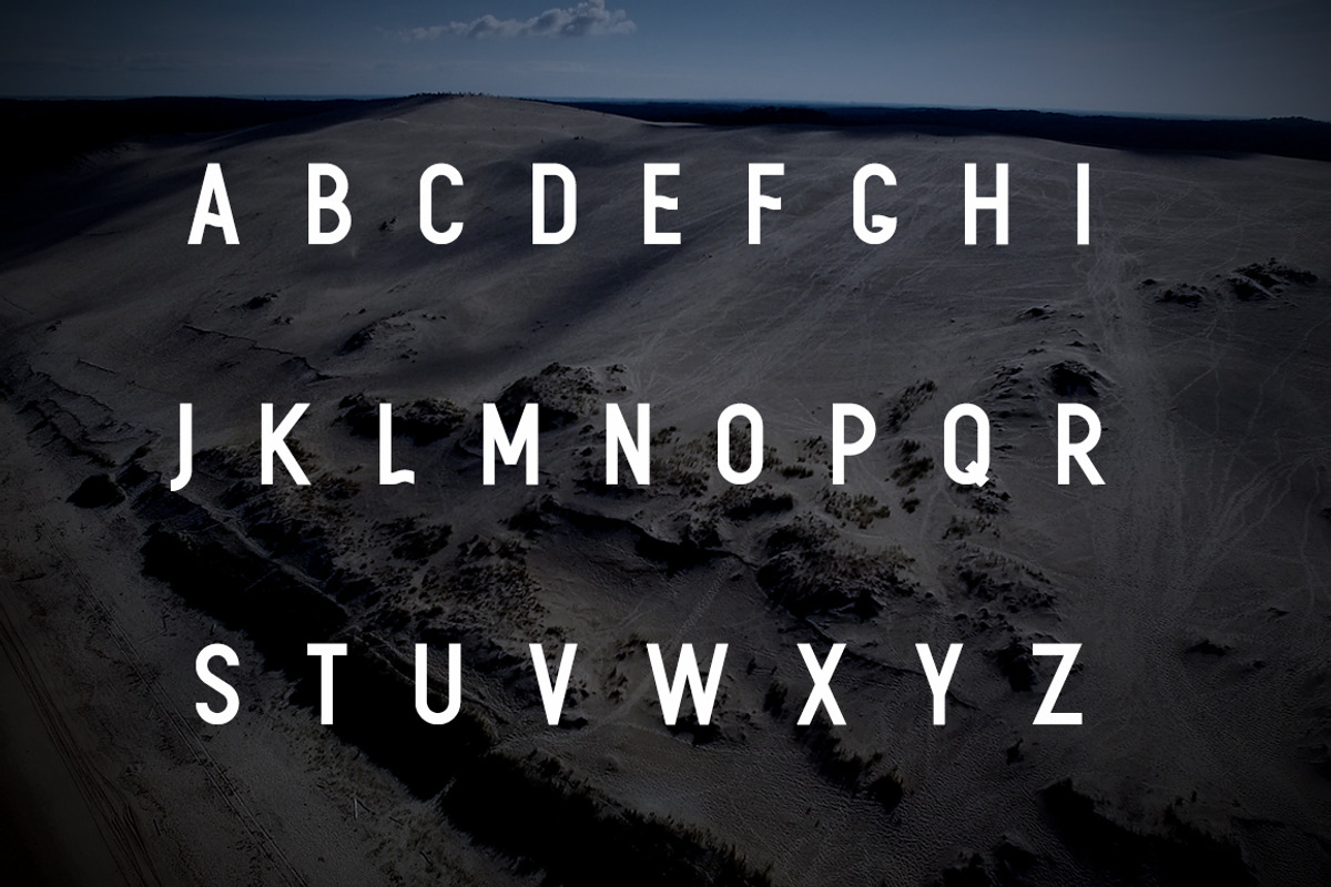 Arcachon Typeface preview 2