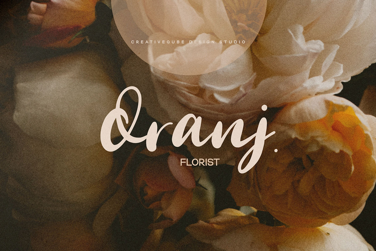 Blossomie Script Font preview 2