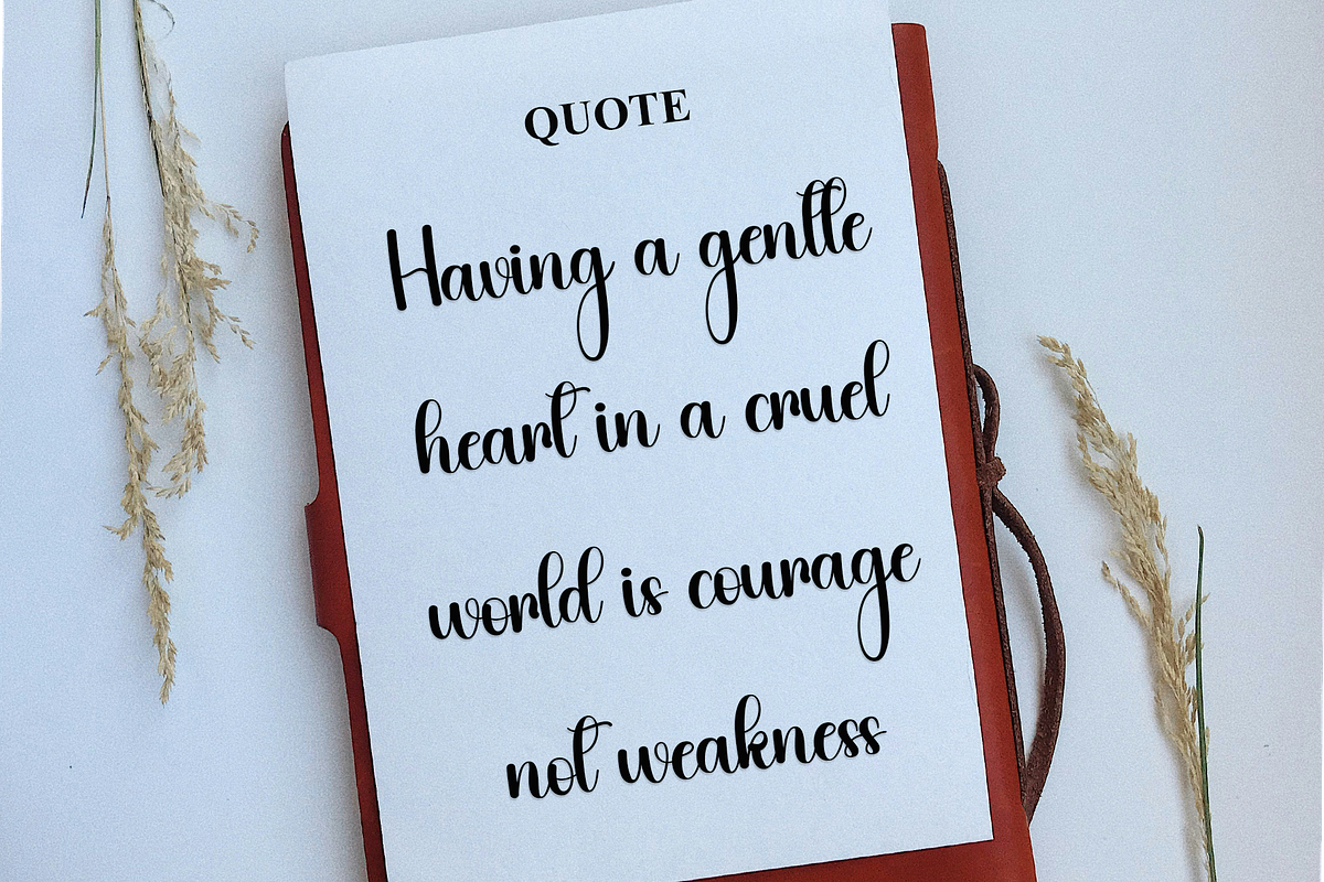 Saturday, a Handwritten Font by InermediaSTUDIO (Photo 4 of 8)