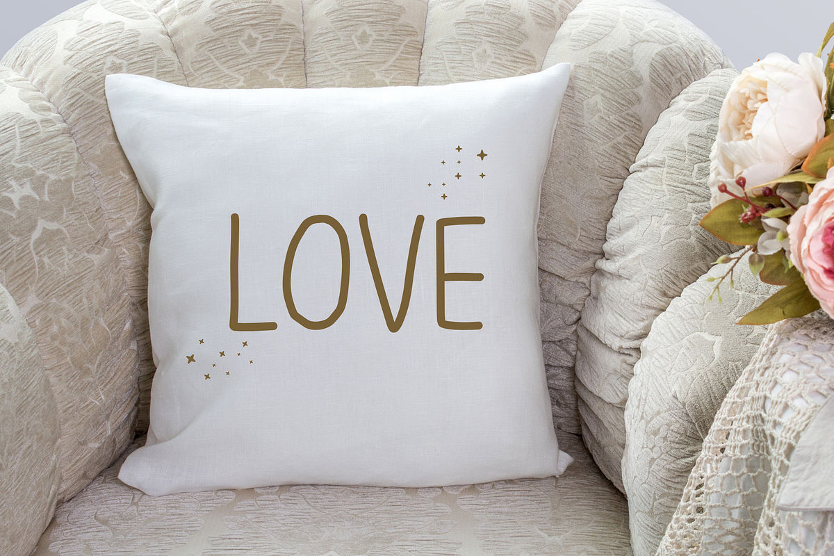 Oatmeal Cute Handwritten Font, a Handwritten Font by Lalava Studio (Photo 5 of 9)
