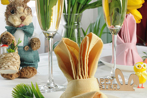 An elegant Festive Easter table