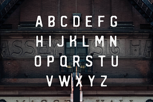 REGRESS - A Hand Crafted Typeface