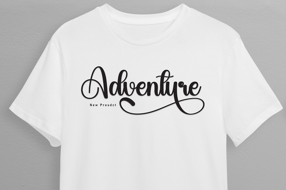 Handmade | Script Font, a Handwritten Font by Scratchones (Photo 4 of 9)