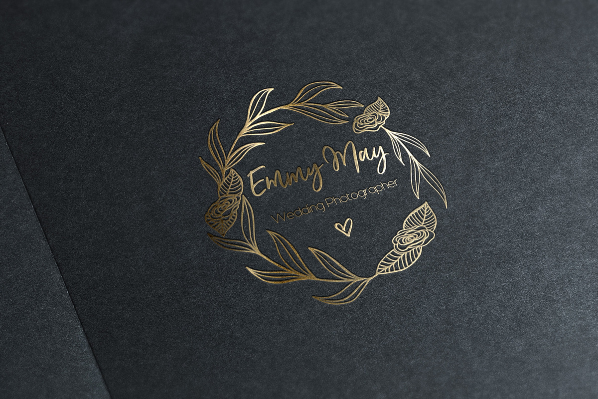 Hand Drawn Floral Wreaths + Elements, an Illustration by Anna Freya (Photo 6 of 8)