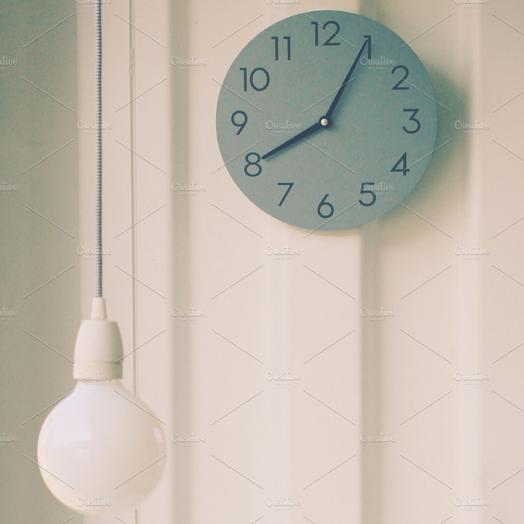 Modern Lamp With Wall Clock