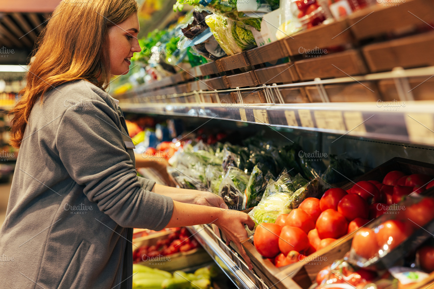 Female grocery store worker, a Food & Drink Photo by Artem Varnitsin