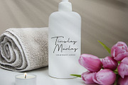 Thoderan Notes - Signature Font, a Script Font by Kotak Kuning Studio (Thumbnail 4 of 9)