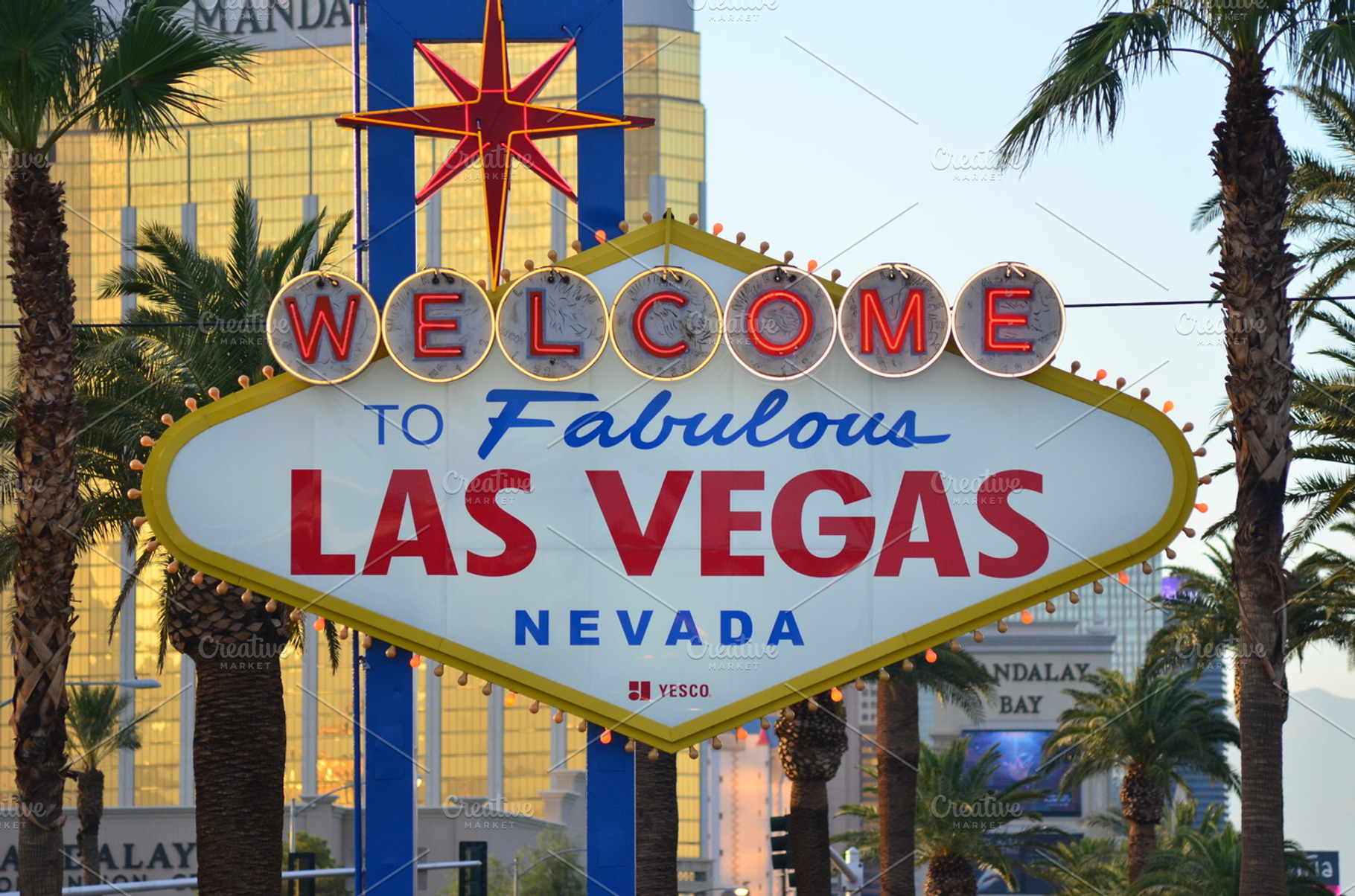 Las Vegas Welcome Sign, an Architecture Photo by Zlaws