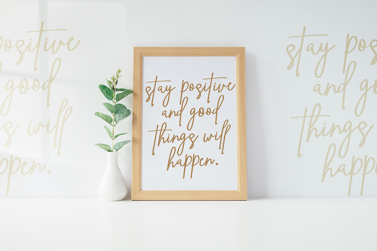Ving Smith - Handwritten Font preview 5