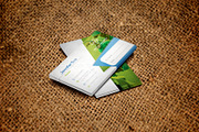 Business Card Medical, a Business Card Template by DesignsStore (Thumbnail 2 of 3)