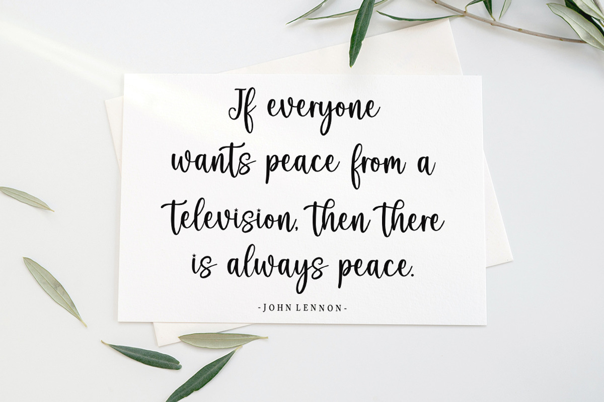 Glaudusa, a Script Font by Bosstype Studio (Photo 7 of 8)