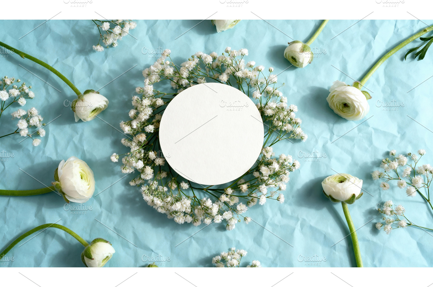White round card surrounded by baby, a Background Photo by tilialucida