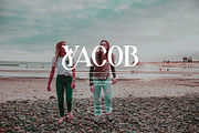 Blingh Ligature serif typeface, a Serif Font by yaqublekker (Thumbnail 4 of 9)