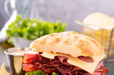 Healthy and filling roastbeef sandwich, a Food & Drink Photo by farwasser