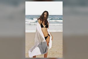 Windswept Beach Towel, Black Bikini