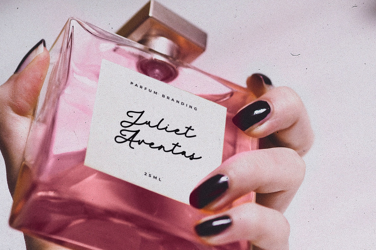 October Shine Monoline Font, a Handwritten Font by RantautypeStudio (Photo 12 of 17)