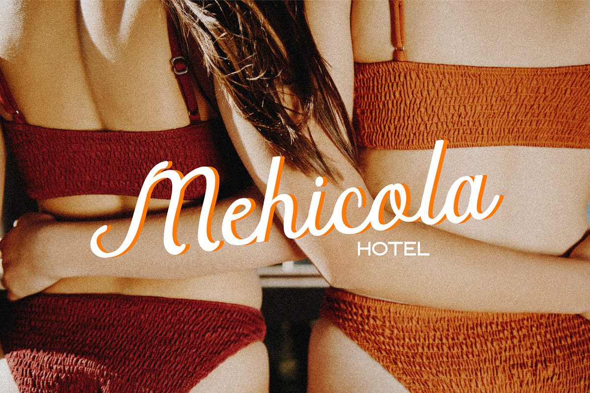 Gelapitto Script Font, a Script Font by Hishand Studio (Photo 4 of 8)