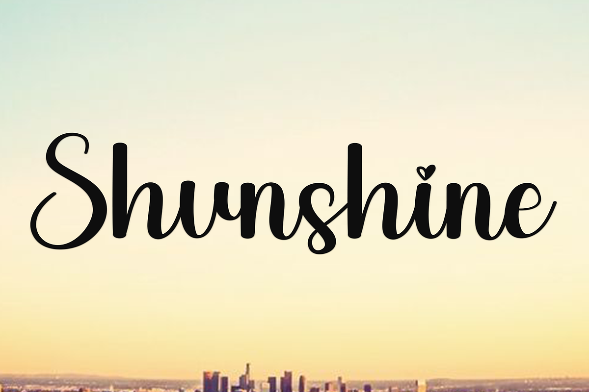 Delicious, a Handwritten Font by InermediaSTUDIO (Photo 3 of 8)