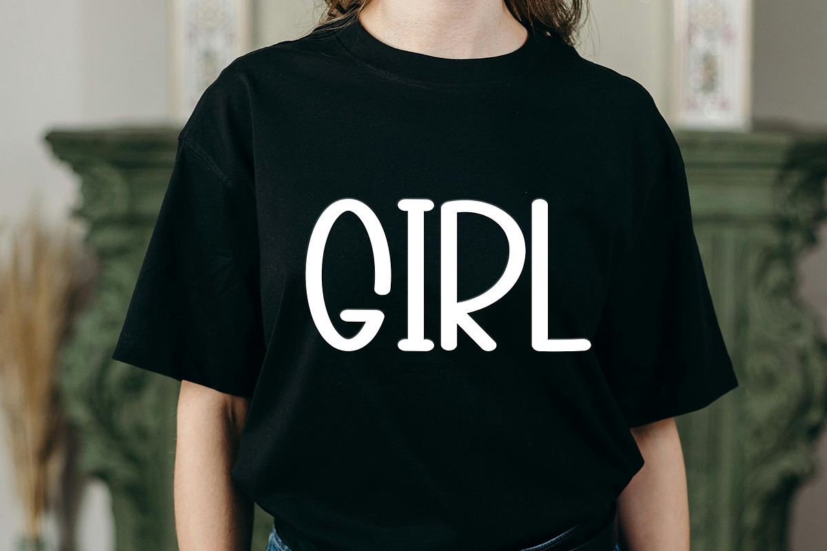 Beach Season, a Serif Font by InermediaSTUDIO (Photo 4 of 7)
