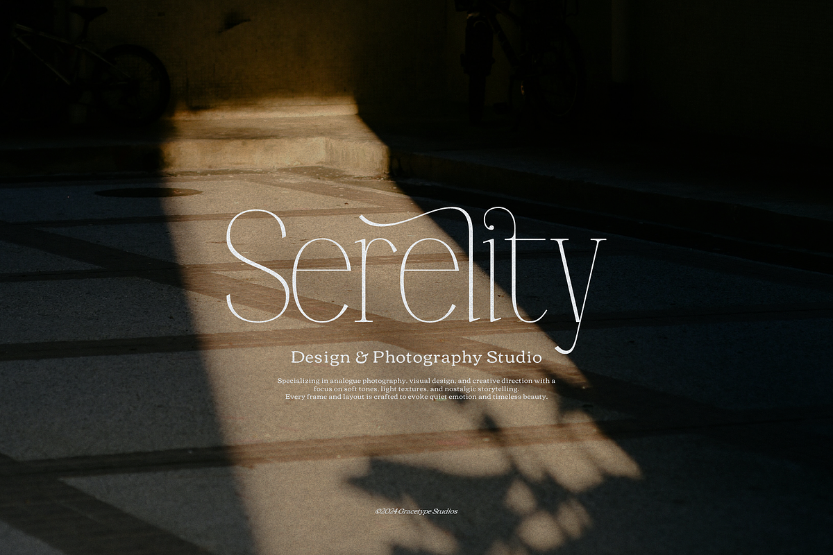 Hustasea | Modern Display Serif, a Serif Font by gracetype_studio (Photo 5 of 12)